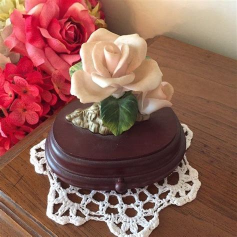 Rose Music Boxes 